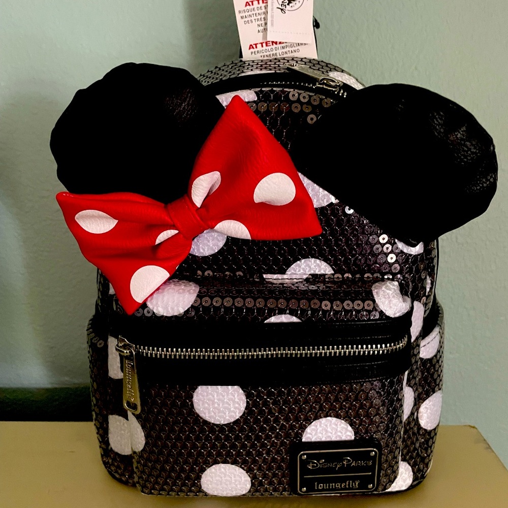 Minnie Mouse Lounge Fly